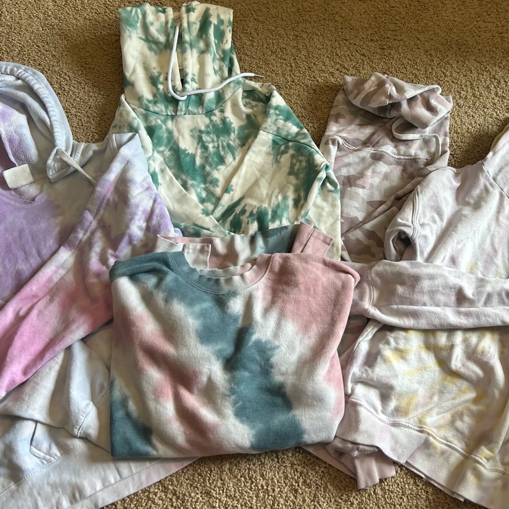 Tie-Dye Hoodies and Sweatshirts Collection